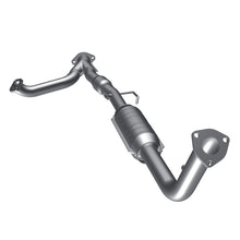 Load image into Gallery viewer, MagnaFlow Direct Fit Catalytic Converter 96-97 3.2L Passport D/S A/T