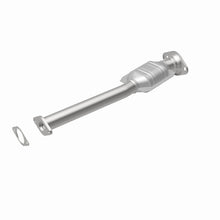 Load image into Gallery viewer, MagnaFlow Direct Fit Catalytic Converter Contour 98-00 2.5L