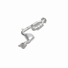 Load image into Gallery viewer, MagnaFlow Direct Fit Catalytic Converter 99-01 Continental 4.6L 50S