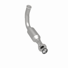Load image into Gallery viewer, MagnaFlow Direct Fit Catalytic Converter OEM 2004 Jeep Liberty Underbody