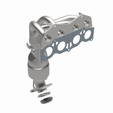 Load image into Gallery viewer, MagnaFlow Direct Fit Catalytic Converter 06-08 Toyota RAV4 2.4L