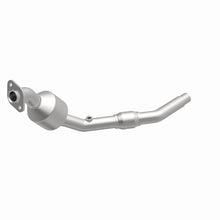 Load image into Gallery viewer, MagnaFlow Direct Fit Catalytic Converter 02-03 Freelander 2.5L