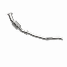 Load image into Gallery viewer, MagnaFlow Direct Fit Catalytic Converter 06-14 Chrysler 300 5.7L