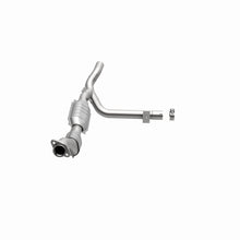 Load image into Gallery viewer, MagnaFlow Direct Fit Catalytic Converter 99 Ford F-150 4.6L