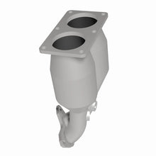 Load image into Gallery viewer, MagnaFlow Direct Fit Catalytic Converter 00-02 Nissan Sentra 1.8 Front