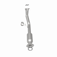 Load image into Gallery viewer, MagnaFlow Direct Fit Catalytic Converter California Grade 96-98 Toyota 4Runner 2.7L
