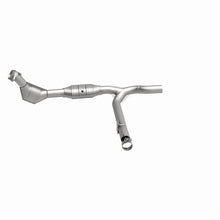 Load image into Gallery viewer, MagnaFlow Direct Fit Catalytic Converter 99-00 Ford F-150 4.6L