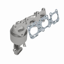 Load image into Gallery viewer, MagnaFlow Direct Fit Catalytic Converter 13-14 Santa Fe 3.3L Manifold