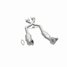 Load image into Gallery viewer, MagnaFlow Direct Fit Catalytic Converter 96-98 4.6L *California*