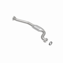 Load image into Gallery viewer, MagnaFlow Direct Fit Catalytic Converter 09-10 Hummer H3T 3.7L