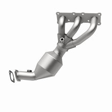 Load image into Gallery viewer, MagnaFlow Direct Fit Catalytic Converter BMW 5 06-07 Rear OEM