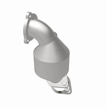 Load image into Gallery viewer, MagnaFlow Direct Fit Catalytic Converter OEM 13-15 Hyundai Veloster 1.6L Underbody