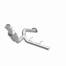Load image into Gallery viewer, MagnaFlow Direct Fit Catalytic Converter 2009 f-150 V8 5.4 OEM Underbody