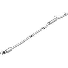 Load image into Gallery viewer, MagnaFlow Direct Fit Catalytic Converter 2019 Hyundai Tucson L4 OEM Underbody Single