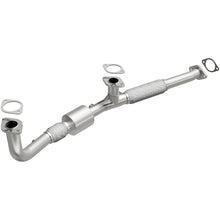 Load image into Gallery viewer, MagnaFlow Direct Fit Catalytic Converter 96-00 Dodge Avenger 2.5L Front