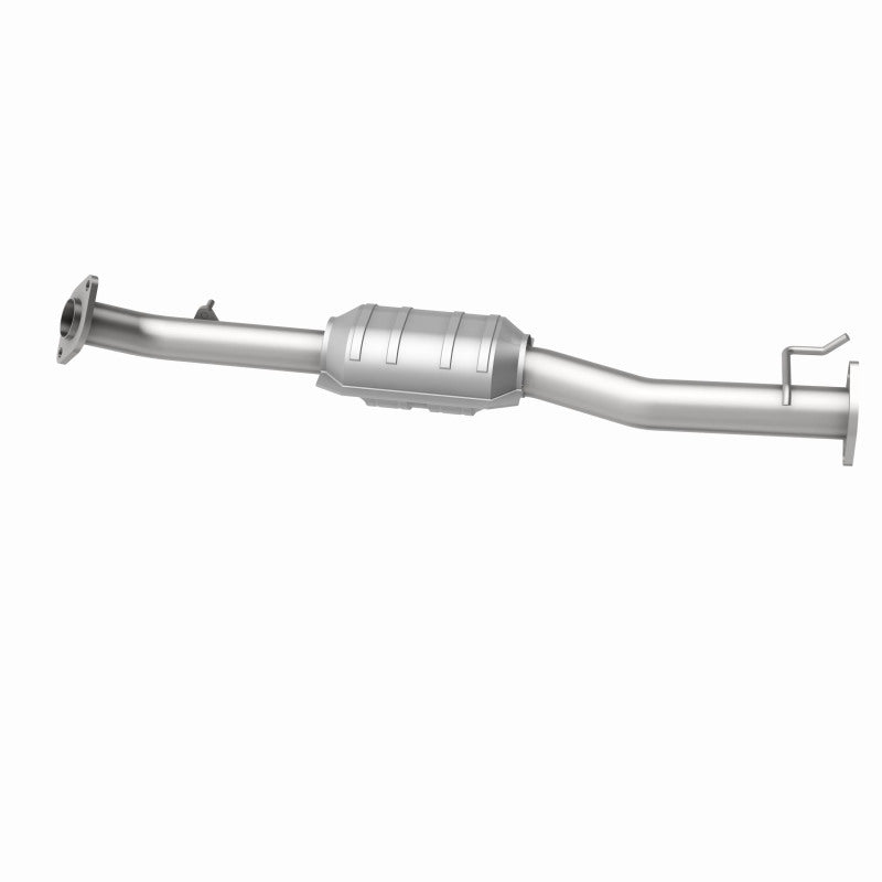 MagnaFlow Direct Fit Catalytic Converter 98-00 Toyota RAV4 2.0L