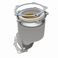 Load image into Gallery viewer, MagnaFlow Direct Fit Catalytic Converter 99-05 Hyundai Sonata 2.4L