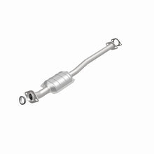 Load image into Gallery viewer, MagnaFlow Direct Fit Catalytic Converter Chevrolet-Geo 2001