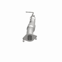 Load image into Gallery viewer, MagnaFlow Direct Fit Catalytic Converter 2001-2006 Chevrolet Silverado 3500