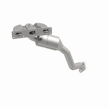 Load image into Gallery viewer, MagnaFlow Direct Fit Catalytic Converter BMW 5 01-03 front