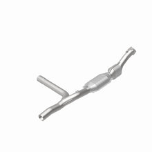 Load image into Gallery viewer, MagnaFlow Direct Fit Catalytic Converter 01-03 F150 5.4 Passenger Side OEM