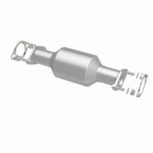 Load image into Gallery viewer, MagnaFlow Direct Fit Catalytic Converter 03-06 Kia Sorento 3.5L Rear (49 State)