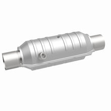 Load image into Gallery viewer, MagnaFlow Universal Catalytic Converter 2.50 OEM Angled O2
