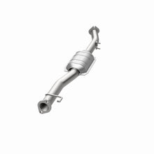 Load image into Gallery viewer, MagnaFlow Direct Fit Catalytic Converter 98-00 Toyota RAV4 2.0L