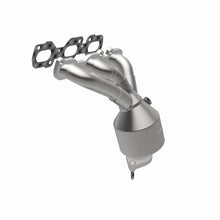 Load image into Gallery viewer, MagnaFlow Direct Fit Catalytic Converter 09 Ford Escape 3.0L Front