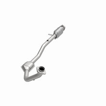 Load image into Gallery viewer, MagnaFlow Direct Fit Catalytic Converter 99-01 Ford Explorer 5.0L