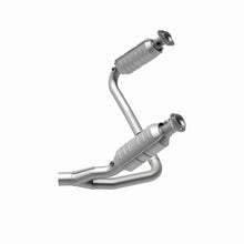 Load image into Gallery viewer, MagnaFlow Direct Fit Catalytic Conv 05-06 Dodge Dakota/2006 Mitsubishi Raider 3.7L Y-Pipe Assembly
