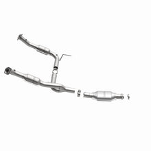 Load image into Gallery viewer, MagnaFlow Direct Fit Catalytic Converter Explorer 02-04 4.6L