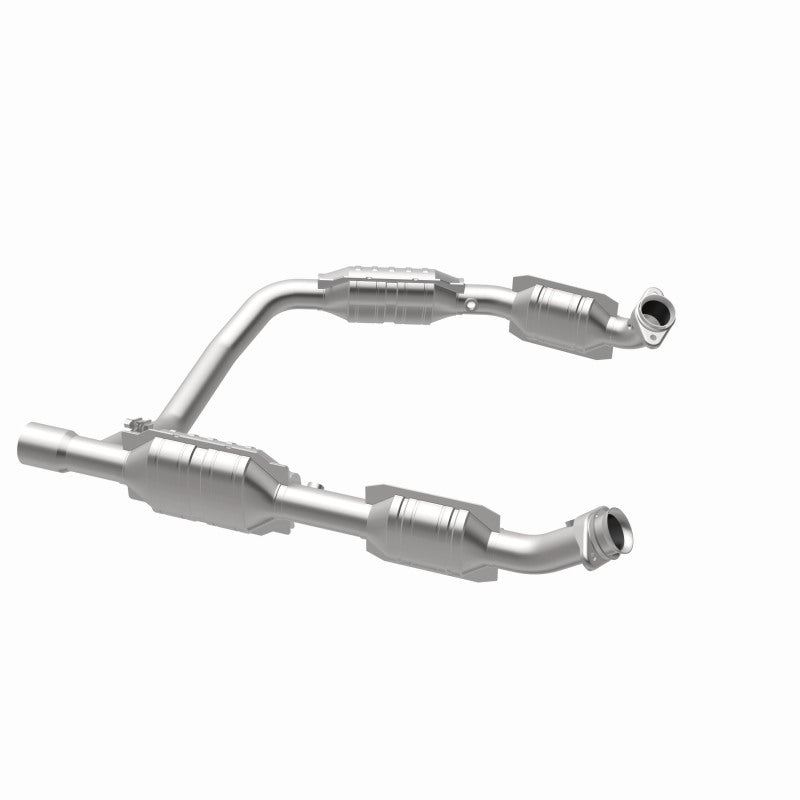 MagnaFlow Direct Fit Catalytic Converter 06 Ford E350 Van 5.4L