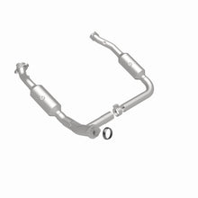 Load image into Gallery viewer, MagnaFlow DF Conv Ford/Mercury 06-10 Explorer/Mountaineer/ 07-10 Explorer SportTrac 4.0L Y-Pipe Assy