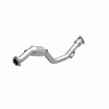 Load image into Gallery viewer, MagnaFlow Direct Fit Catalytic Converter 04/06 VW Phaeton 4.2L Front Passenger Side