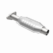 Load image into Gallery viewer, MagnaFlow Direct Fit Catalytic Converter Gm