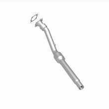 Load image into Gallery viewer, MagnaFlow Direct Fit Catalytic Converter 99-04 VW Golf/Jetta/Beetle