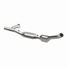 Load image into Gallery viewer, MagnaFlow Direct Fit Catalytic Converter 99-00 Ford Trucks 5.4L