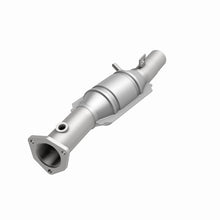 Load image into Gallery viewer, MagnaFlow Direct Fit Catalytic Converter 95 Volkswagen Golf 2.8L