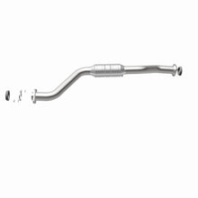Load image into Gallery viewer, MagnaFlow Direct Fit Catalytic Converter 06-08 Suzuki Grand Vitara 2.7L
