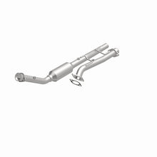 Load image into Gallery viewer, MagnaFlow Direct Fit Catalytic Converter 1997-2000 Ford Explorer 4.0