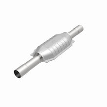 Load image into Gallery viewer, MagnaFlow Direct Fit Catalytic Converter GM 26X6.5 X4 2/2