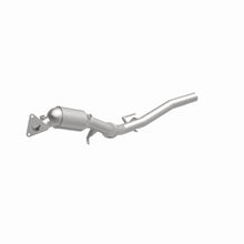 Load image into Gallery viewer, MagnaFlow Direct Fit Catalytic Converter 11-15 Volkswagen Touareg V6 3.6 OEM Underbody