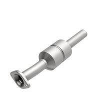 Load image into Gallery viewer, MagnaFlow Direct Fit Catalytic Converter 04-10 Toyota Highlander 3.5