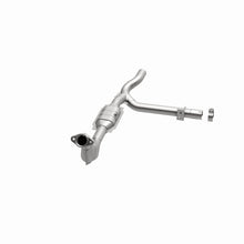 Load image into Gallery viewer, MagnaFlow Direct Fit Catalytic Converter 99 F150/250 4.6L P/S