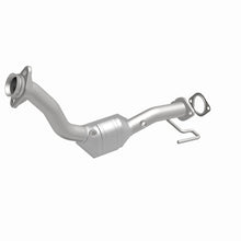 Load image into Gallery viewer, MagnaFlow Direct Fit Catalytic Converter 96-98 Explorer-Mountaineer