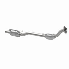 Load image into Gallery viewer, MagnaFlow Direct Fit Catalytic Converter 99-01 Ford Explorer 5.0L