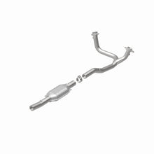 Load image into Gallery viewer, MagnaFlow Direct Fit Catalytic Converter 96 Ford E-Series Van 5.8L