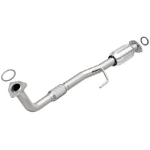 Load image into Gallery viewer, MagnaFlow Direct Fit Catalytic Converter 99-00 Toyota Camry 2.2L
