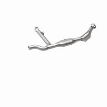 Load image into Gallery viewer, MagnaFlow Direct Fit Catalytic Converter 99-00 Ford F-150 4.6L